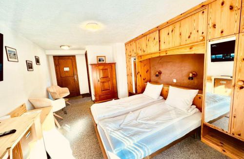 Klosters-Serneus Hotel | Hotel Old JNN