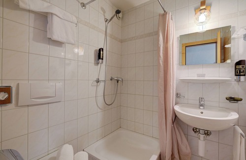 Les Mosses Hotel | Hotel Relais Alpin Twin Room Ski In-Out 3, Les Mosses, Switzerland