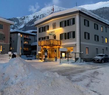 Zernez Hotel | Hotel Spöl Restaurant