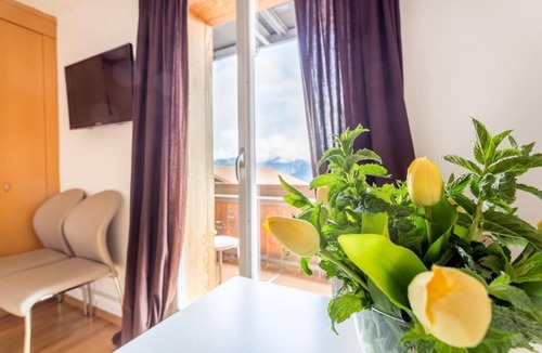 Sundlauenen Apartment | Hotel Sterne - Standard Apartment with Lake view