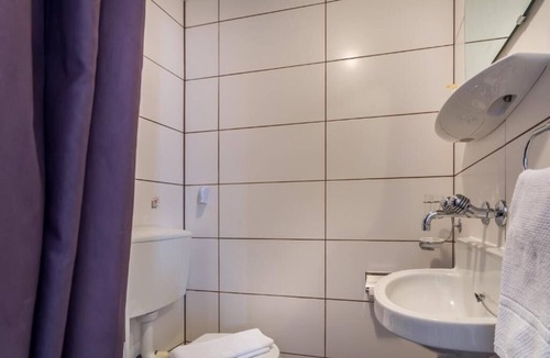 Sundlauenen Apartment | Hotel Sterne - Twin Room