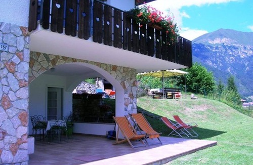 Val Maria-Pur Apartment | House 40 sqm max 4 people, ground floor [Pur area] 100 mt from the lake