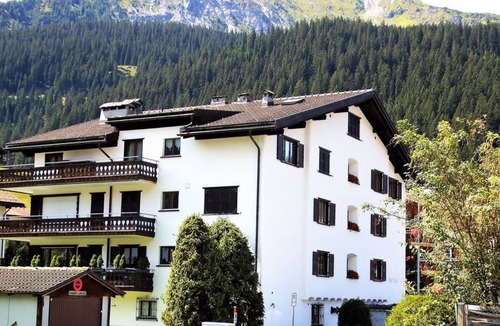 Klosters-Serneus Apartment | Hus Radaz EG Appartement/Fewo, Dusche oder Bad, WC 2½-Zimmerwohnung by Interhome