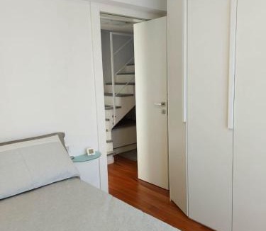 Lanzo d'Intelvi Apartment | Incantevole appartamento con piscina e vista monti