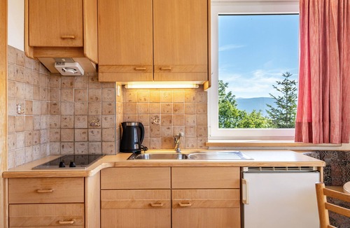 Maranza Apartment | Inviting Eisacktal Apartment with Mountain Views, Terrace & Prime Location in Meransen