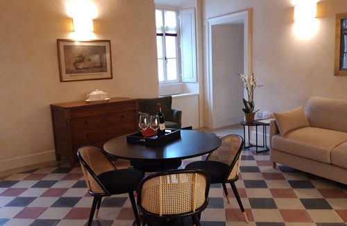 Carciano Apartment | Isola Bella Apartments SUITE NINFEA