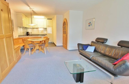 Meierhof Apartment | Jasmin 202 Appartement/Fewo, Dusche oder Bad, WC 2½-Zimmerwohnung by Interhome