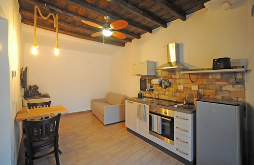 Tivoli Apartment | La Corte di GreSi - Holiday home, in the heart of medieval Tivoli