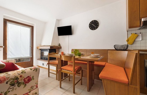Breguzzo Apartment | La Finestra sui Monti – Apartment with Terrace and Dolomiti di Brenta View