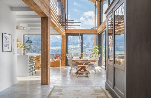 Saint-Pierre-de-Clages Ski Chalet | La Ruinette - Luxury chalet near Verbier
