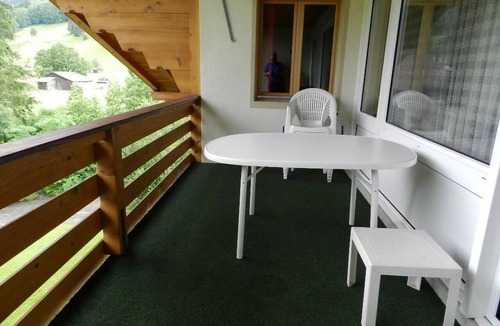Gstaad Apartment | La Sarine 324 Appartement/Fewo, Dusche oder Bad, WC 6-Bettwohnung by Interhome