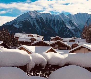 Laax Apartment | Laax Cozy Apartment Ski Bus at the Door