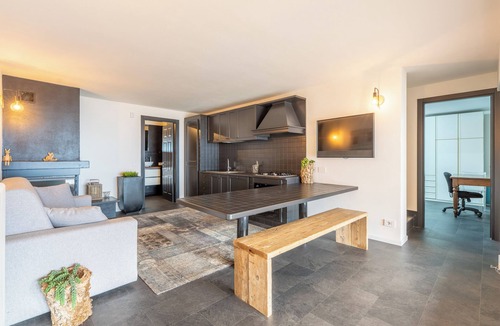 Carate Urio Villa | Lake Como View 3BR | Regina 35
