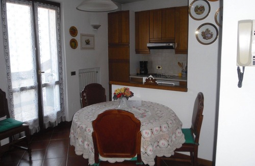 Sala Comacina Apartment | Lake Como villa with garden and spectacular view of the lake and mountains.