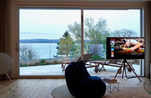 Berlingen Apartment | "Lakeview" - a design holiday home