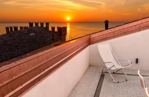 Lazise Old Town Apartment | Lakeview Apartment Cristina