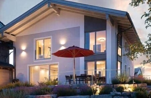 Bad Endorf House | Lakeview Retreat direkt am See
