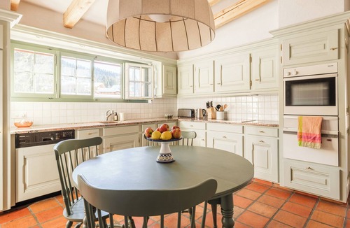 Villars-sur-Ollon Apartment | Large apartment in central Villars-Sur-Ollon. Last minute discount Jan-March 26