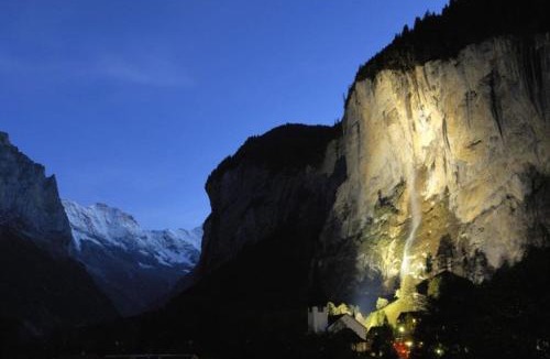Lauterbrunnen Apartment | Lauterbrunnen Beautiful Staubbach apartment in a charming Chalet