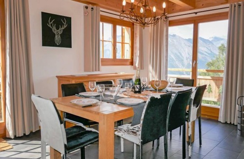 Saint-Pierre-de-Clages House | Le Muveran V8 by Interhome
