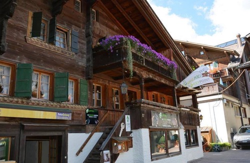 Gstaad Apartment | Le Vieux Chalet Appartement/Fewo, Dusche oder Bad, WC 4-Bettwohnung by Interhome