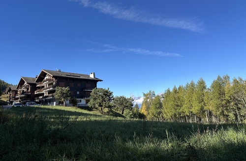 Les Mayens-de-Sion Apartment | Lift Bear Lodge -4 Valleys- Swiss Alps