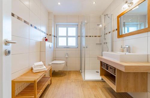 Greetsiel Apartment | Lighthouse