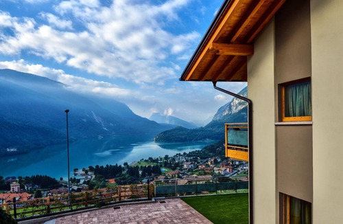 Molveno Villa | Lodge le Soleil: A Unique View of Lake Molveno