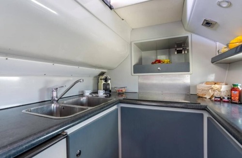 Isola Sacra Boat Rental | LoveBoatSuiteRome 5 minutes from Fiumicino airport your love retreat