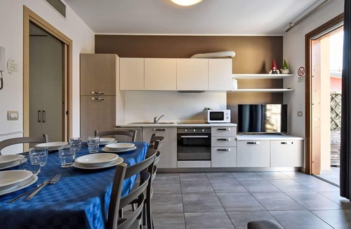 Spinone Al Lago Apartment | Lovely apartment for 6 guests with A/C, WIFI, pool, TV and terrace