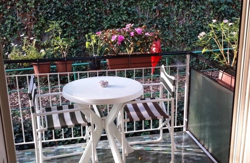 Corno Apartment | Lovely apartment 5 minutes walk from Lake and the Village, swimming pool nearby