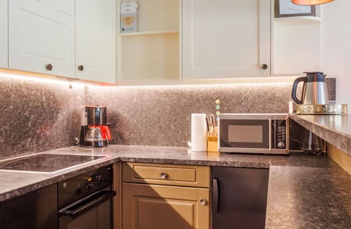 Nendaz Apartment | Lovely apartment for 8 guests with WIFI, TV and terrace