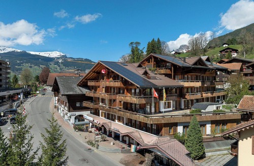 Grindelwald Apartment | Lovely apartment for 6 guests with WIFI, TV, balcony and pets allowed