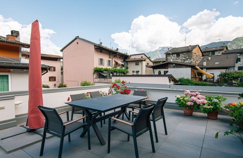 Caldonazzo Apartment | Lovely apartment for 4 people with WIFI, TV, patio and pets allowed