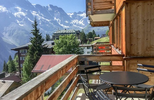 Murren Apartment | Lovely apartment for 10 guests with WIFI, TV and balcony