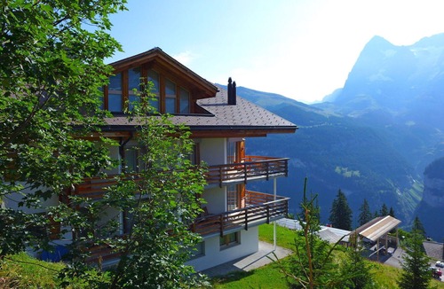 Murren Apartment | Lovely apartment for 10 guests with WIFI, TV and balcony