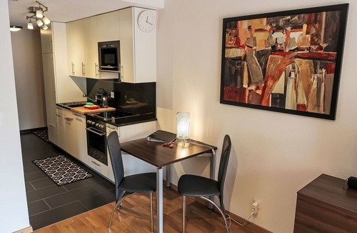 Leukerbad Apartment | Lovely apartment for 2 guests with hot tub, WIFI, TV and terrace