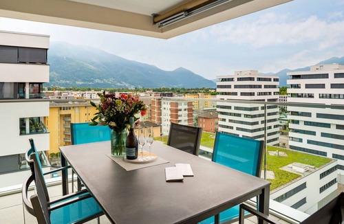 Locarno Apartment | Lovely apartment for 4 guests with WIFI, TV, balcony and pets allowed