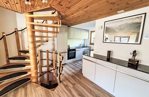 Rabius Apartment | Lovely apartment for 6 guests with WIFI, balcony and panoramic view