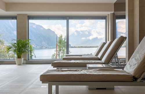 Montreux City Centre Apartment | Lovely apartment for 6 guests with WIFI, pool, TV, balcony and panoramic view