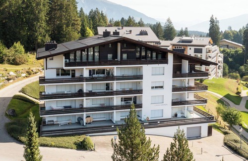 Laax Apartment | Lovely apartment for 4 people with WIFI, TV, terrace, pets allowed and panoramic view