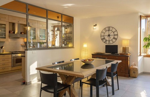 Naggio Apartment | Lovely apartment for 6 people with WIFI, TV, terrace and panoramic view
