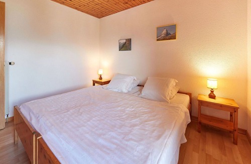 Vex House | Lovely apartment in villa for 9 people with WIFI, TV, terrace and parking