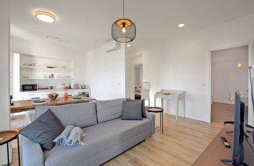 Levo Apartment | Luce - Lake View Balcony Apartment in Stresa Hill, Stresa, Italy