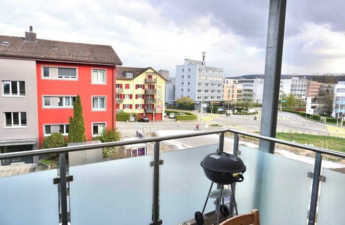 Wallisellen Apartment | Luxury Sunrise Terrace, 4.5 Rooms (FR-22)