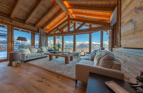 Nendaz Ski Chalet | Magnifique Chalet en Vieux Bois Avec vue Spectaculaire sur les Alpes Bernoises