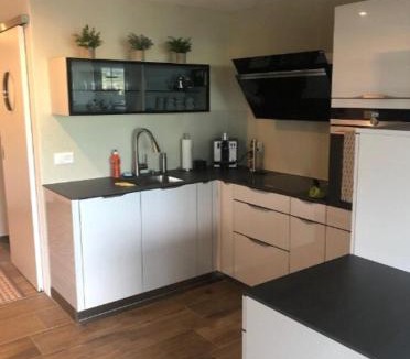 Merligen Apartment | Merligen 15 min to Interlaken Seeblick