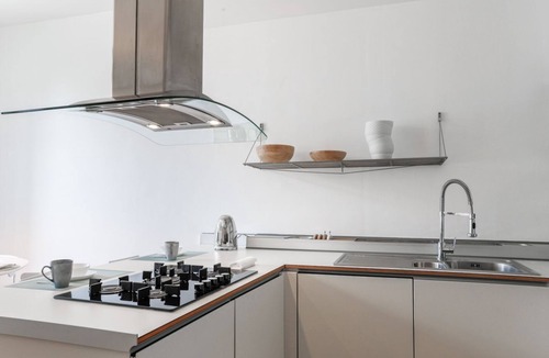 Como City Centre Apartment | MG Home - MyHomeInComo