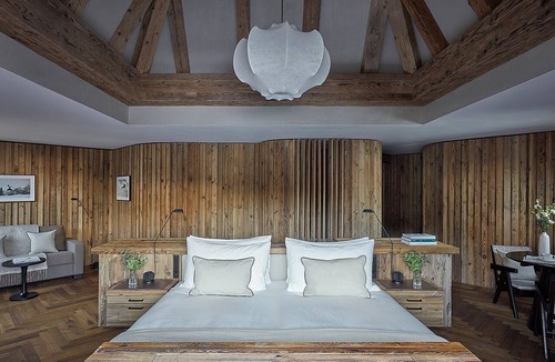 Zweisimmen Nr Gstaad Hotel | Miiro The Mansard