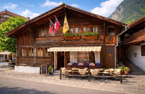 Unterseen Apartment | Modern 2BR Loft in Historic Swiss Chalet 200m from Interlaken West